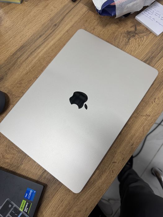 Macbook air 13, 2025, м2