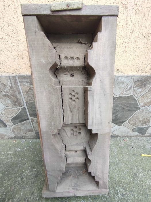 Matriță pentru stâlpi de beton