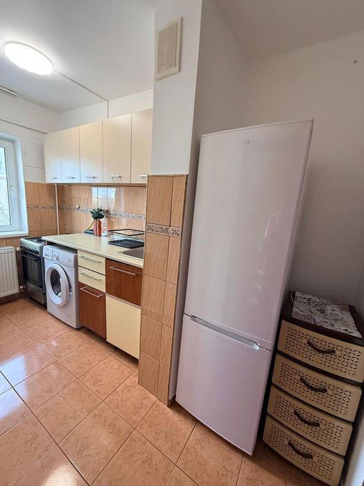 Închiriez apartament 2 camere