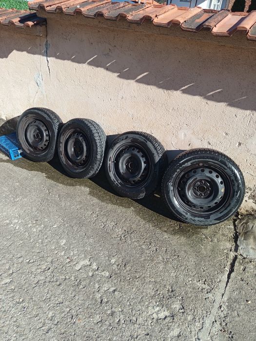 Джанти от Тойота Ярис 2012