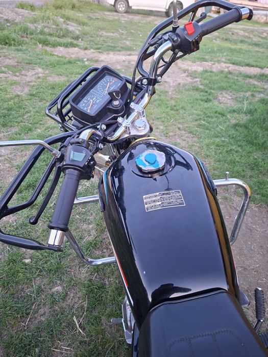 125куб мотоцикл .