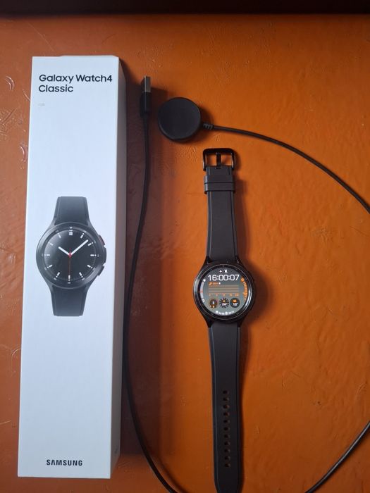 Samsung Galaxy Watch4 Classic