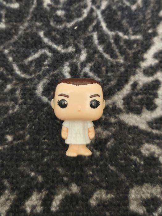 Продам Фигурки Stranger things и Гарри Поттер