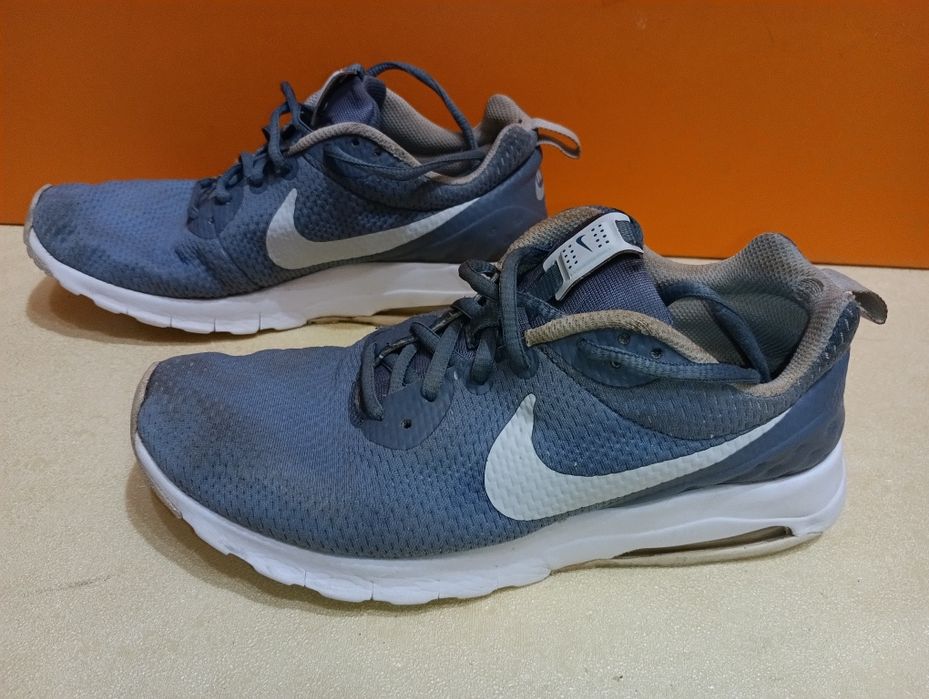 Nike Air Motion N 40 - 25 лв