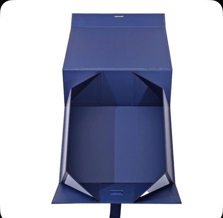 Ищу мастера по вышивке и обшивке коробки тканью (индивидуальный заказ)