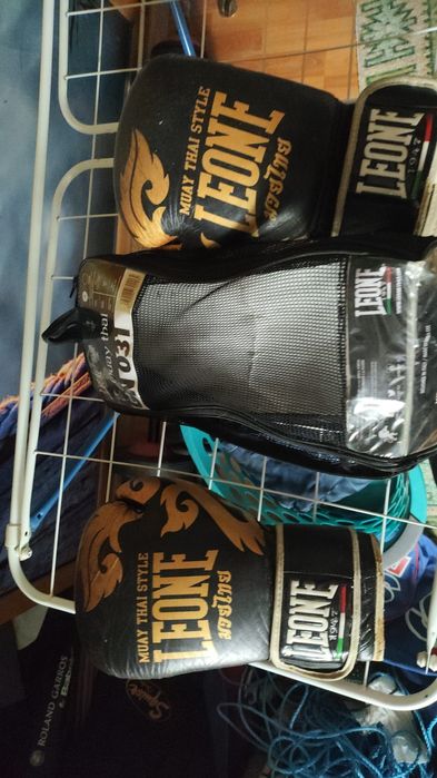 Manusi de sac si box