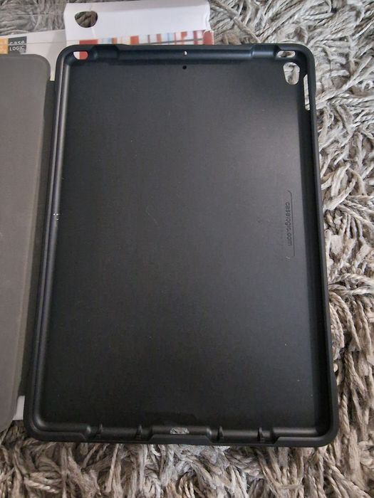 Husa snapview Case Logic pentru tableta Apple iPad Air Gen. 4