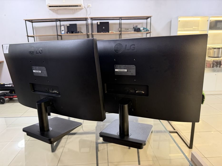 монитор LG черный
