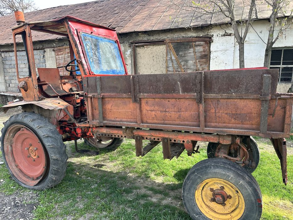 Продаеться Трактор Т-16