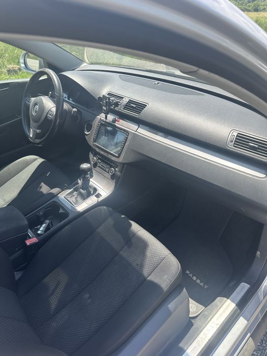 VOLKSWAGEN Passat 2010 — imagine 2