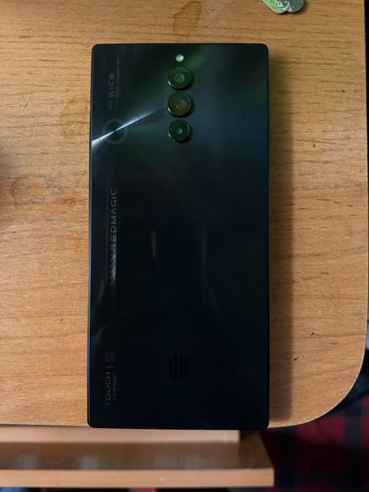 Nubia Red Magic 8s pro 12/256gb