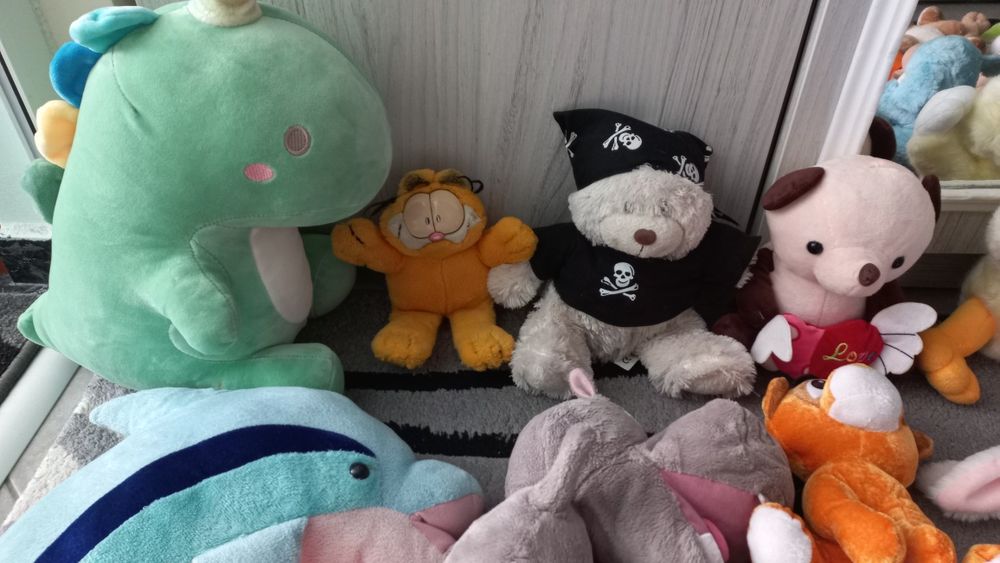 Плюшени играчки,кола,конструктор,строителна к