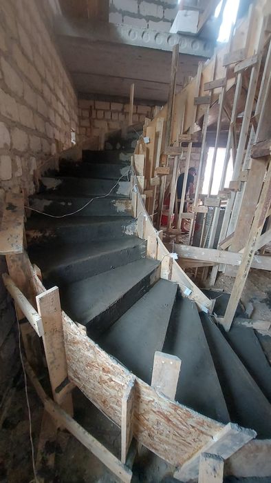 Изготовим: Бетонные лестницы.