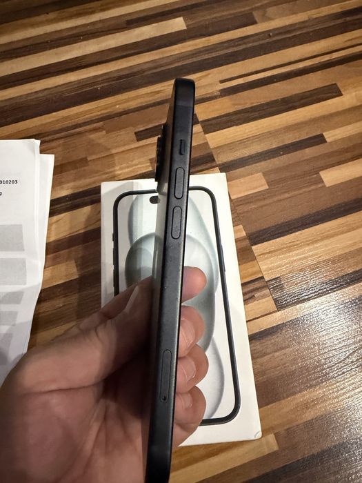 Iphone 15 с гаранция