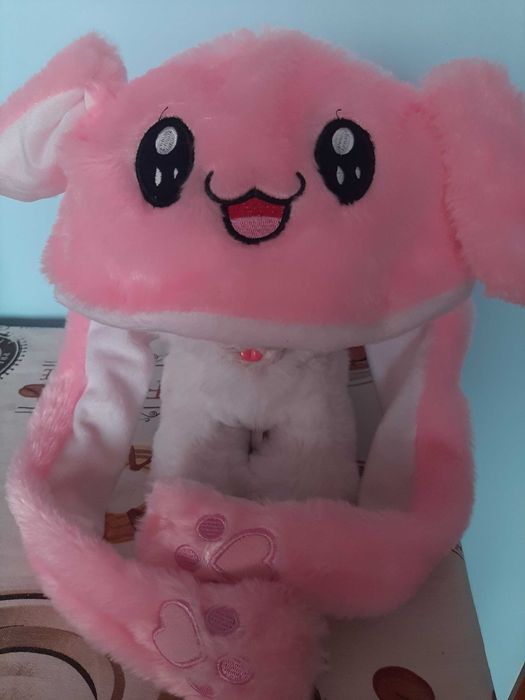 Детска шапка Заек с подвижни уши - розова