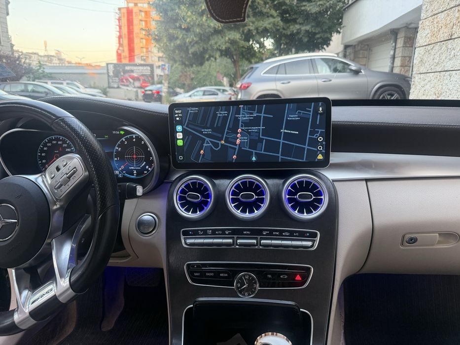 12.3” мултимедия • Touch • CarPlay • Android Auto | Дигитални километражи | Mercedes