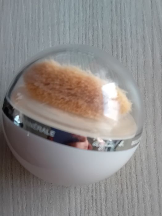 Pudra minerale libera Agnes b