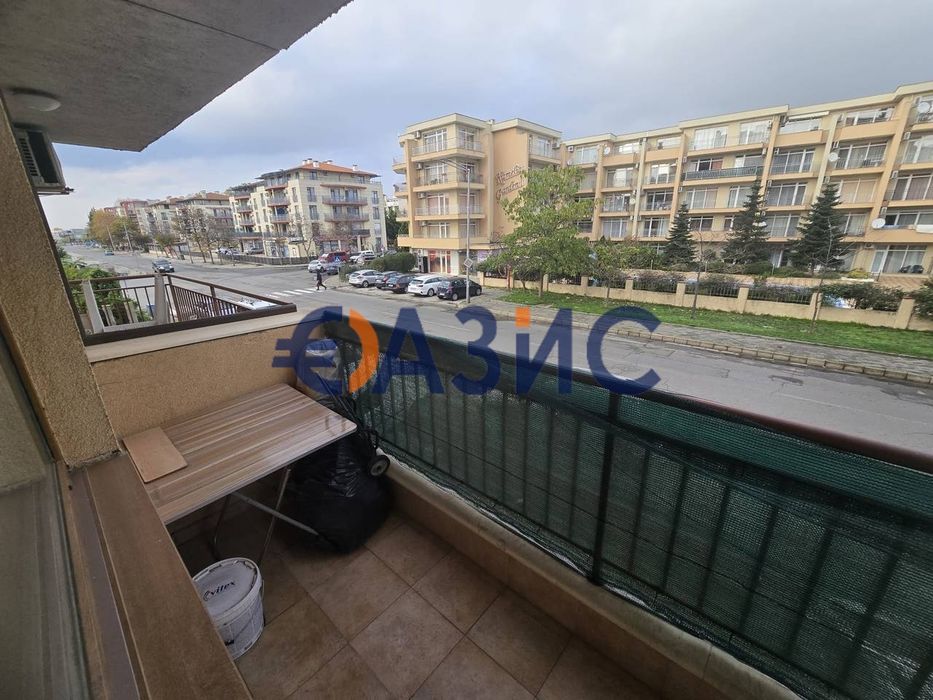 Продава се Двустаен апартамент в к.к. Слънчев бряг - 74 кв.м за 1075 €/кв.м - Снимка #13