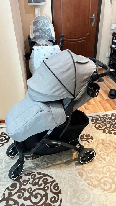 Продам прогулочную коляску.