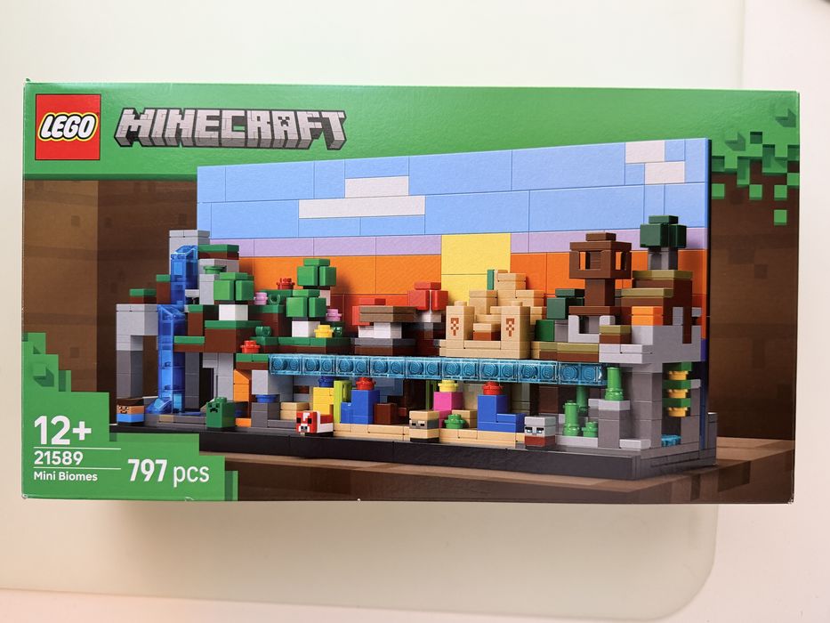 Lego Minecraft 21589