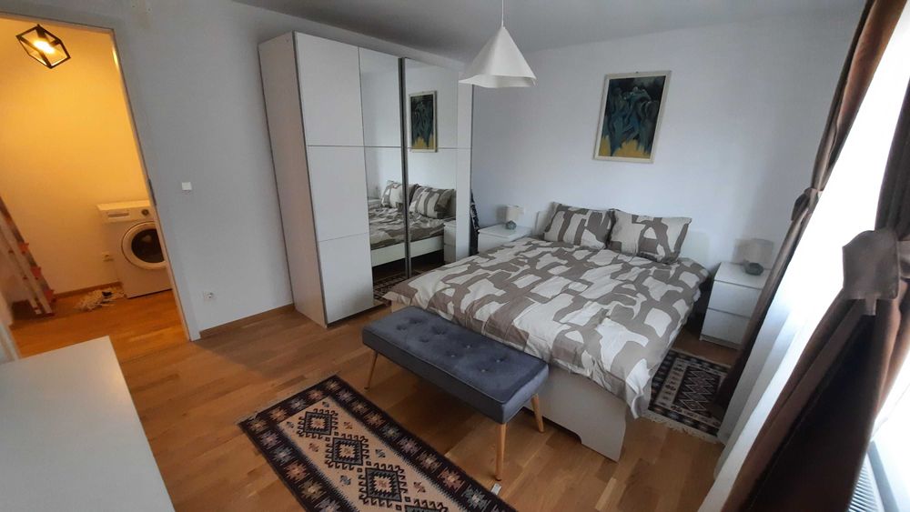 Proprietar inchiriez apartament cu 2 camere