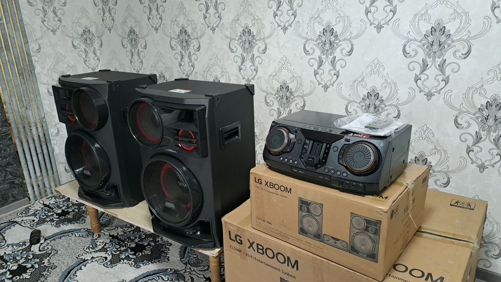 LG xboom cl98 3500 watt rms