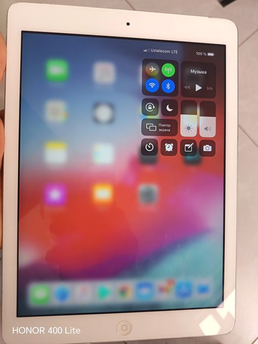 Ipad air 1 sim karta va Wifi . 128 gb xotira. Batareyka 6soatga yetadi