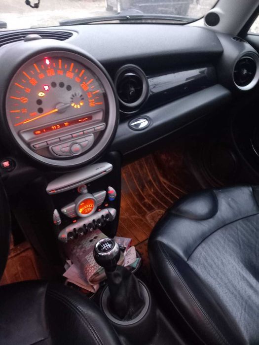 Mini Cooper- Clubman 1.6