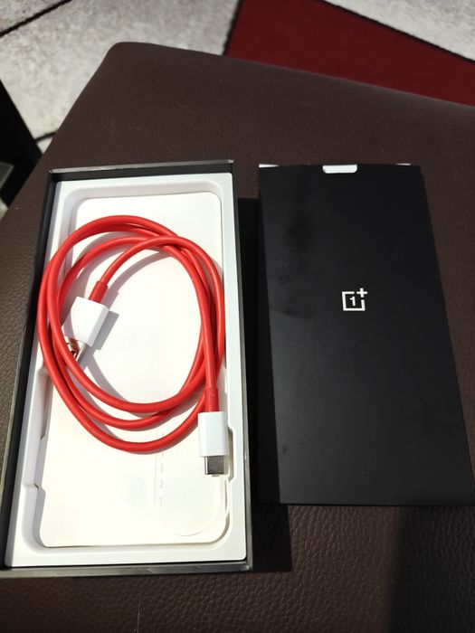 OnePlus Nord  5 . 12/512