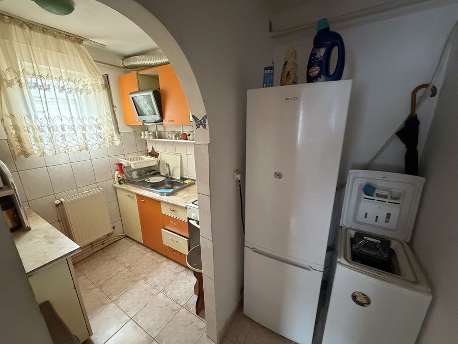 Închiriez apartament Bârlad