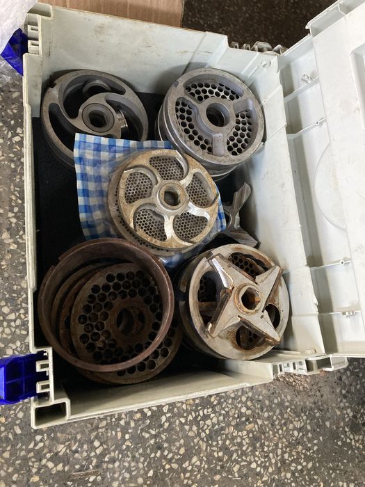 Месомелачка 130 мм комплект режещи инструменти