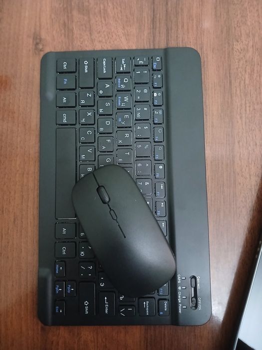 Планшет lenovo idea tab plus +  BONUS klaviatura va mishka