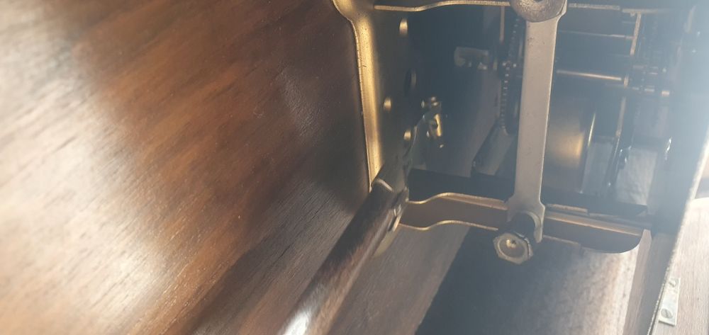 ceas de perete cu pendul