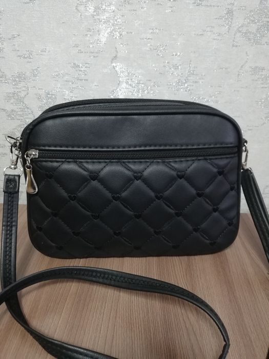 Продам женские сумки .