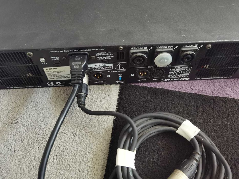 Sistem audio profesional Dynacord CL800 + 4x Electro-Voice EVID 4.2 + Behringer Xenyx 802