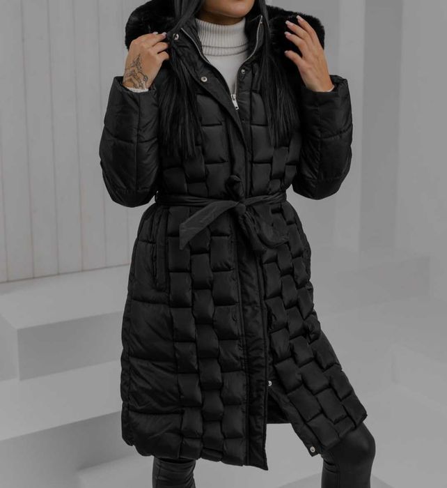 Дамско черно дълго яке