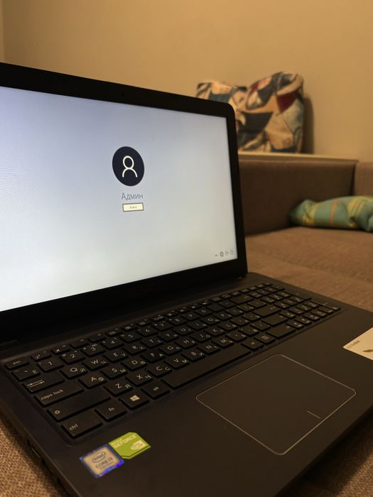Ноутбук ASUS VivoBook