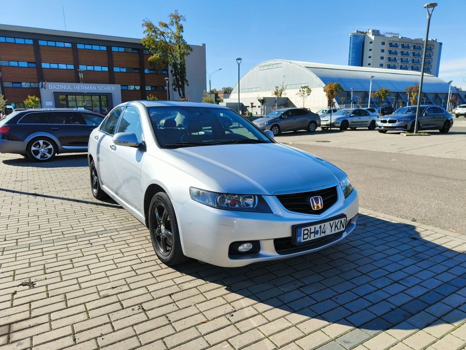 HONDA Accord 2004 — imagine 2