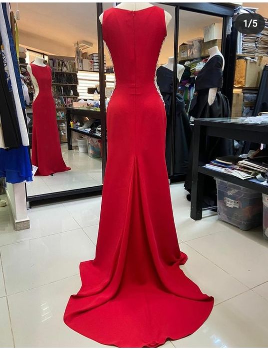 Rochie de nasa, lunga rosie