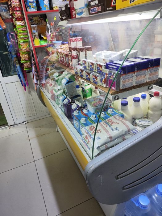 Ветринный холодильник