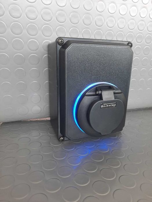 Зарядна станция модел EVS 3,6 - 22 KW с контакт тип 2