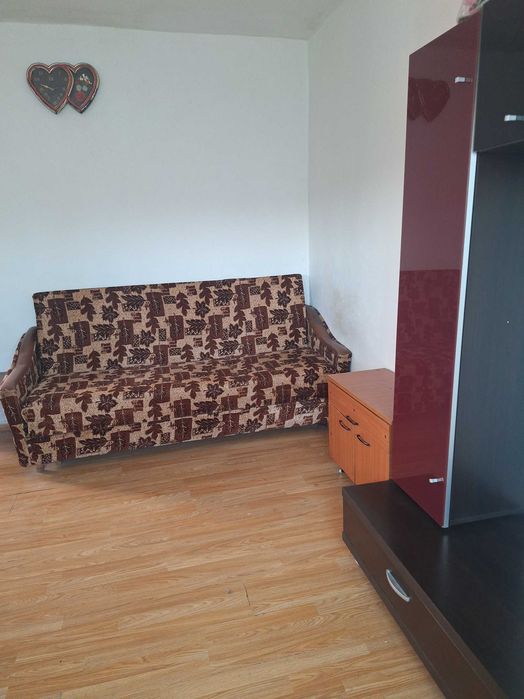 Vand urgent garsoniera Strada Ghiorghe Baritiu nr36 bl.G 120 etaj 3 Campia Turzii