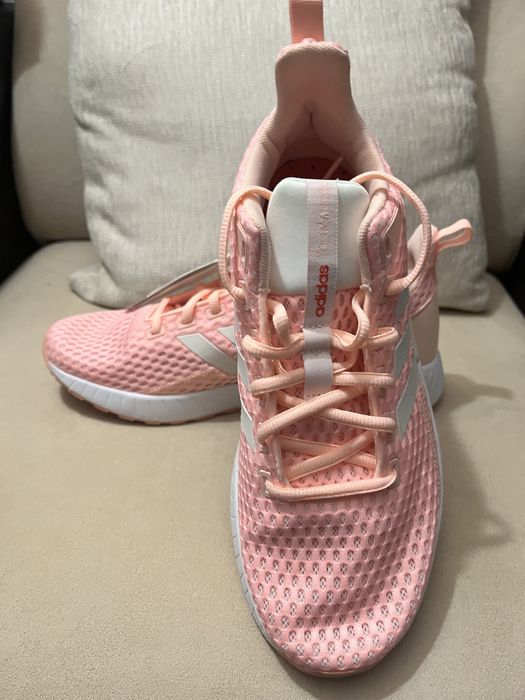 Маратонки Адидас Adidas и Nike