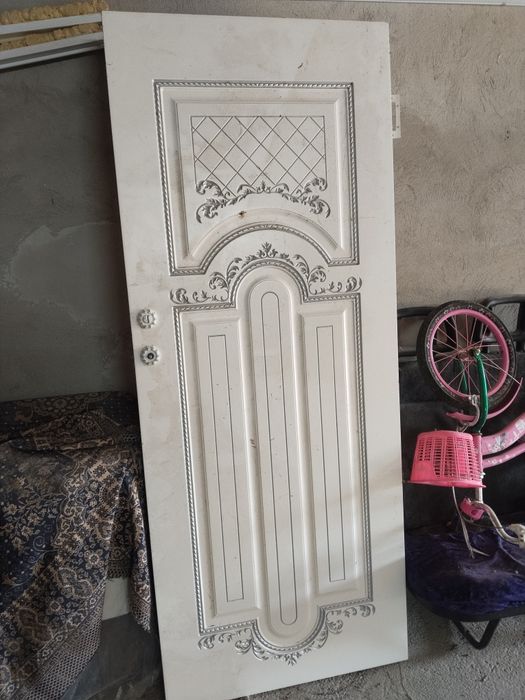 Есиктер сатылады