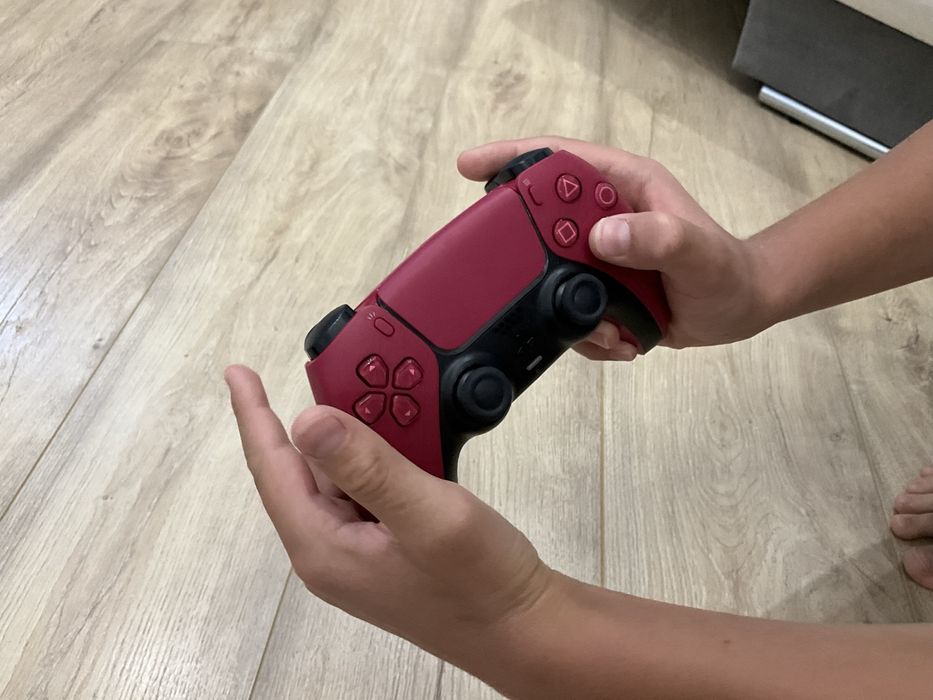 Джойстик PS5 (малиновый)