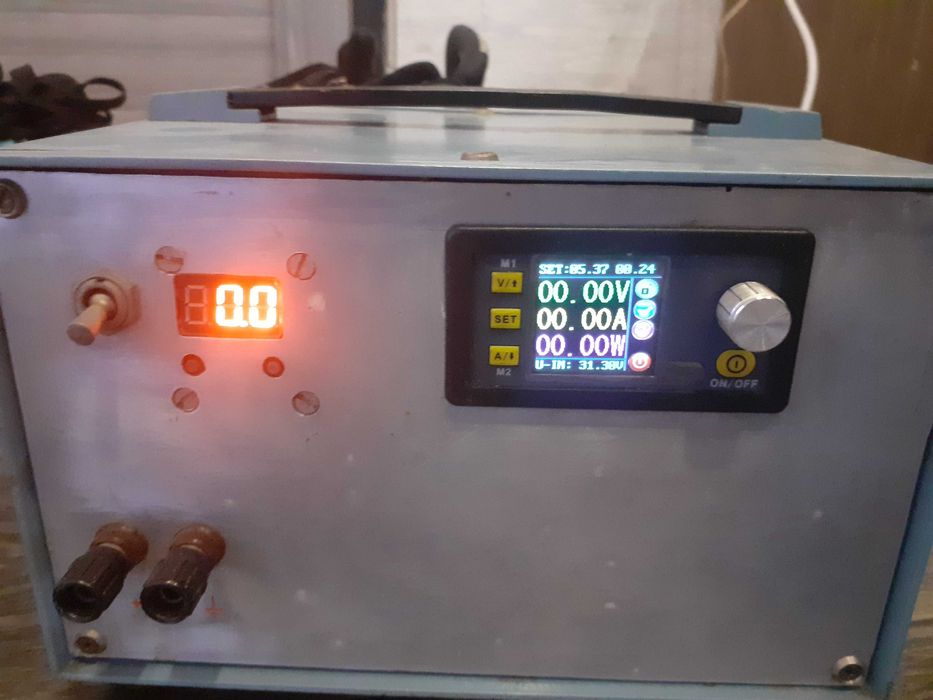 Зарядное устройство для автомобильных акб