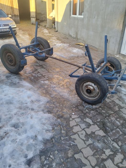 Vând căruța in stare bună