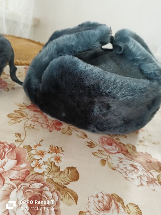 Шапка-ушанка из шерсти и овчины