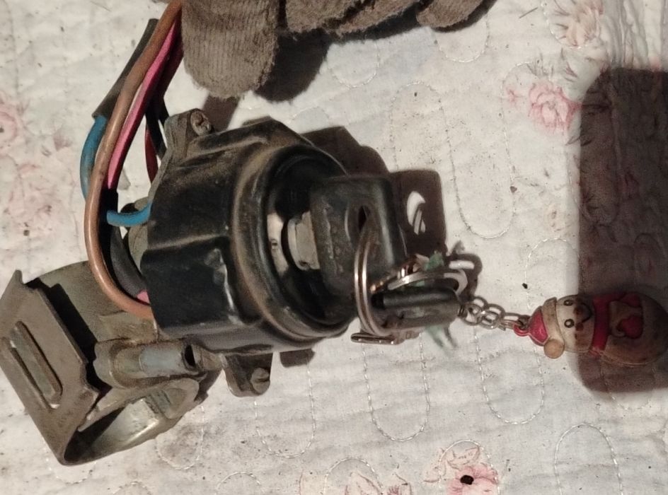 разные запчасти на машины