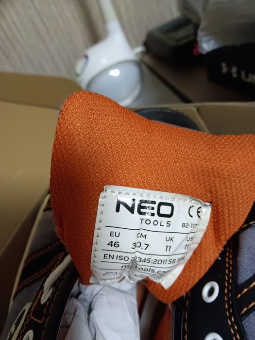 Продавам  обувки